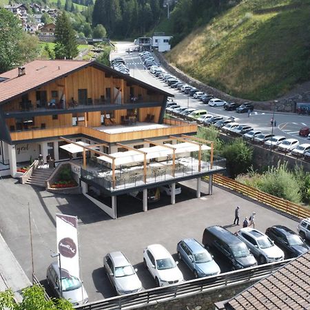Ferienwohnung Tyrol Living & Cafe Welschnofen Exterior foto